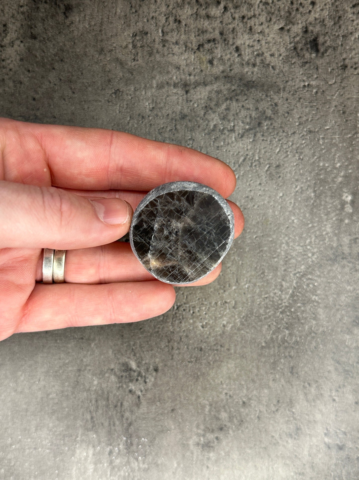 Black moonstone - Rough dragon egg