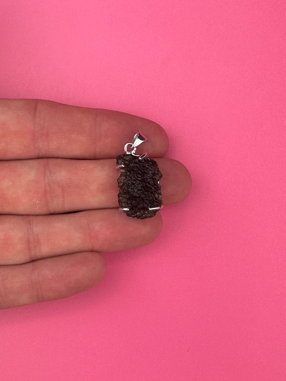 Moldavite - Necklace pendant - Rough