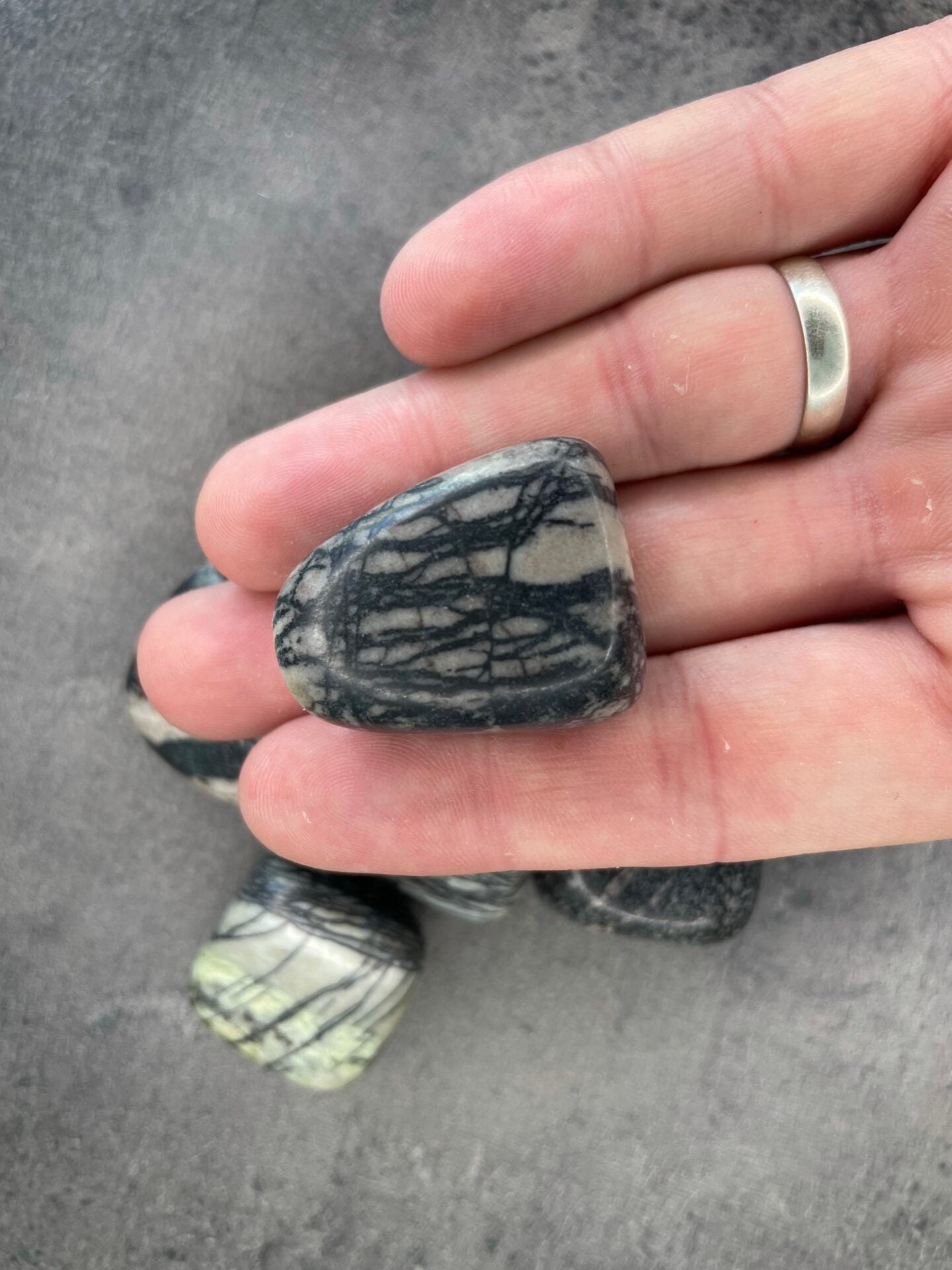 Spiderweb jasper - Tumblestone