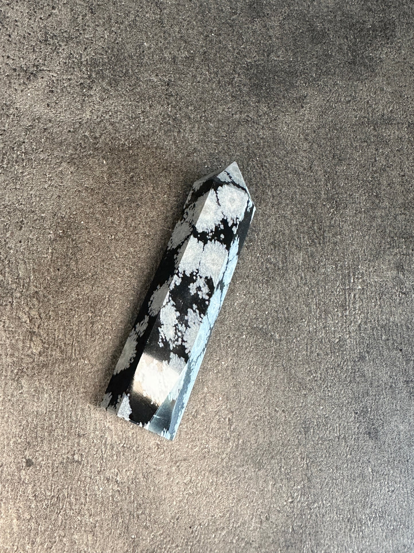 Snowflake obsidian - Tower