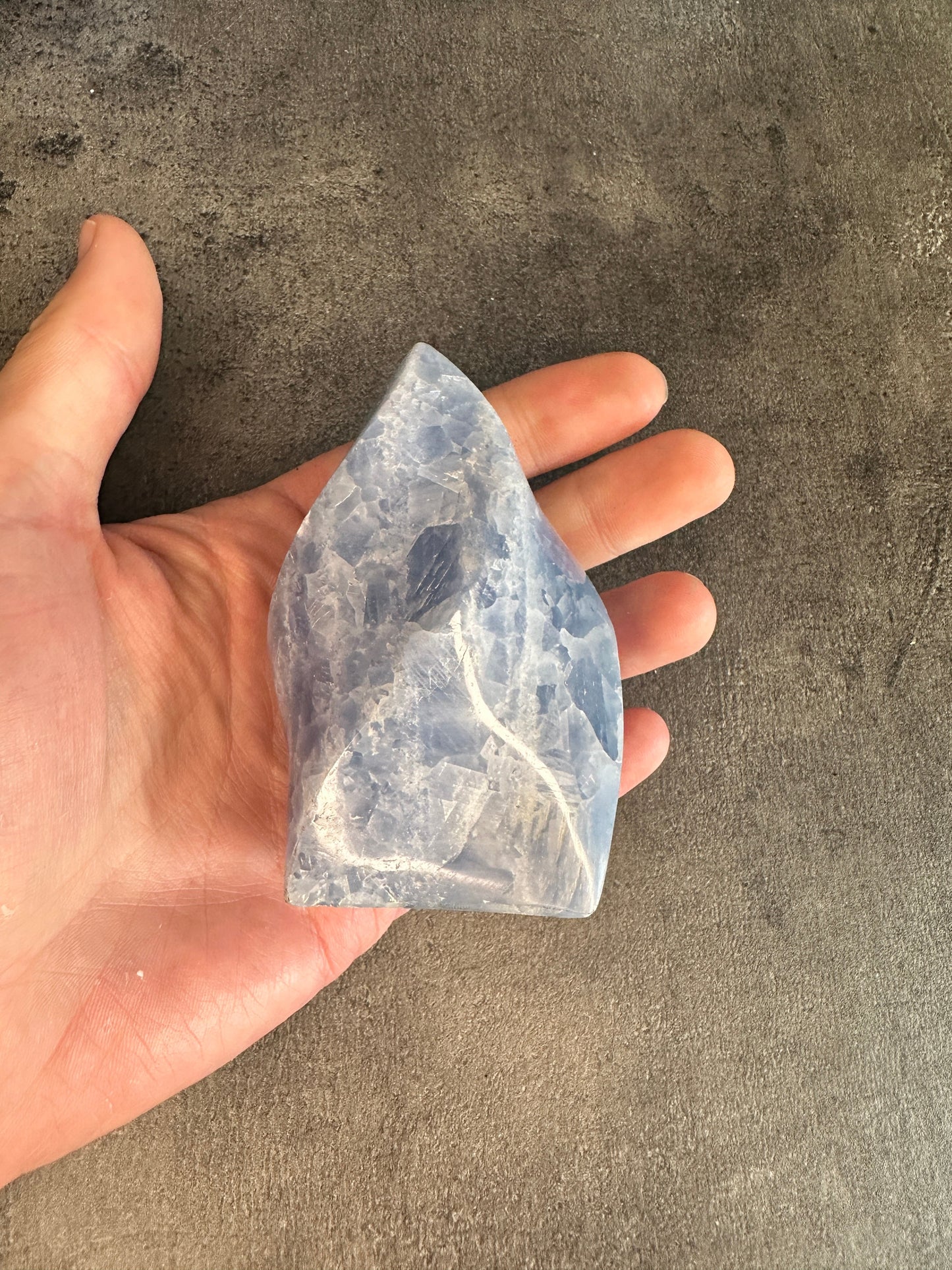 Blue calcite - Flame