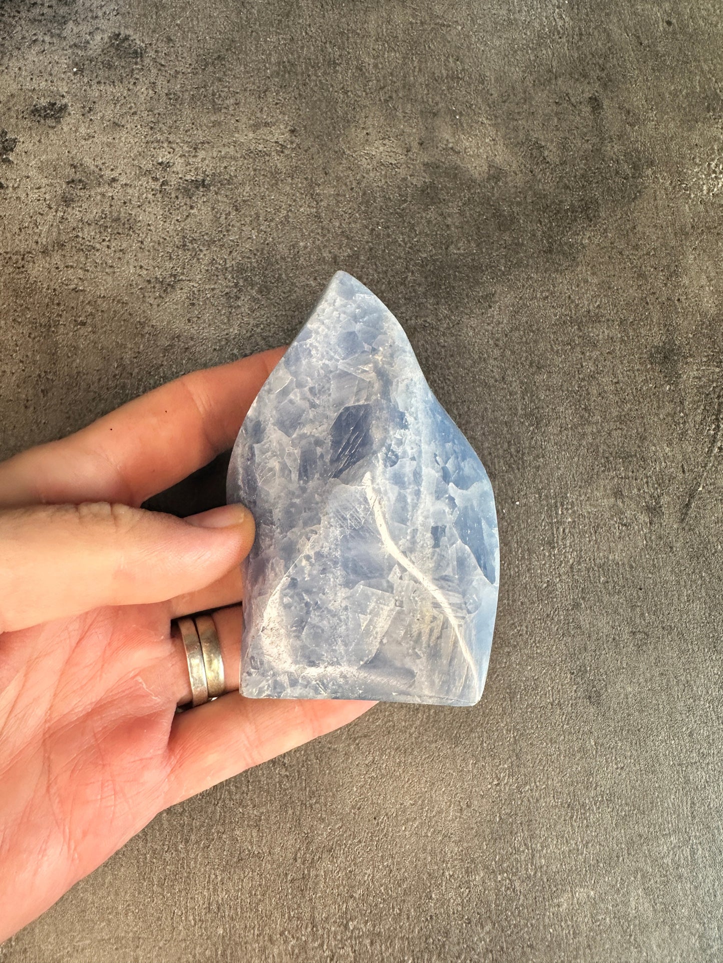 Blue calcite - Flame