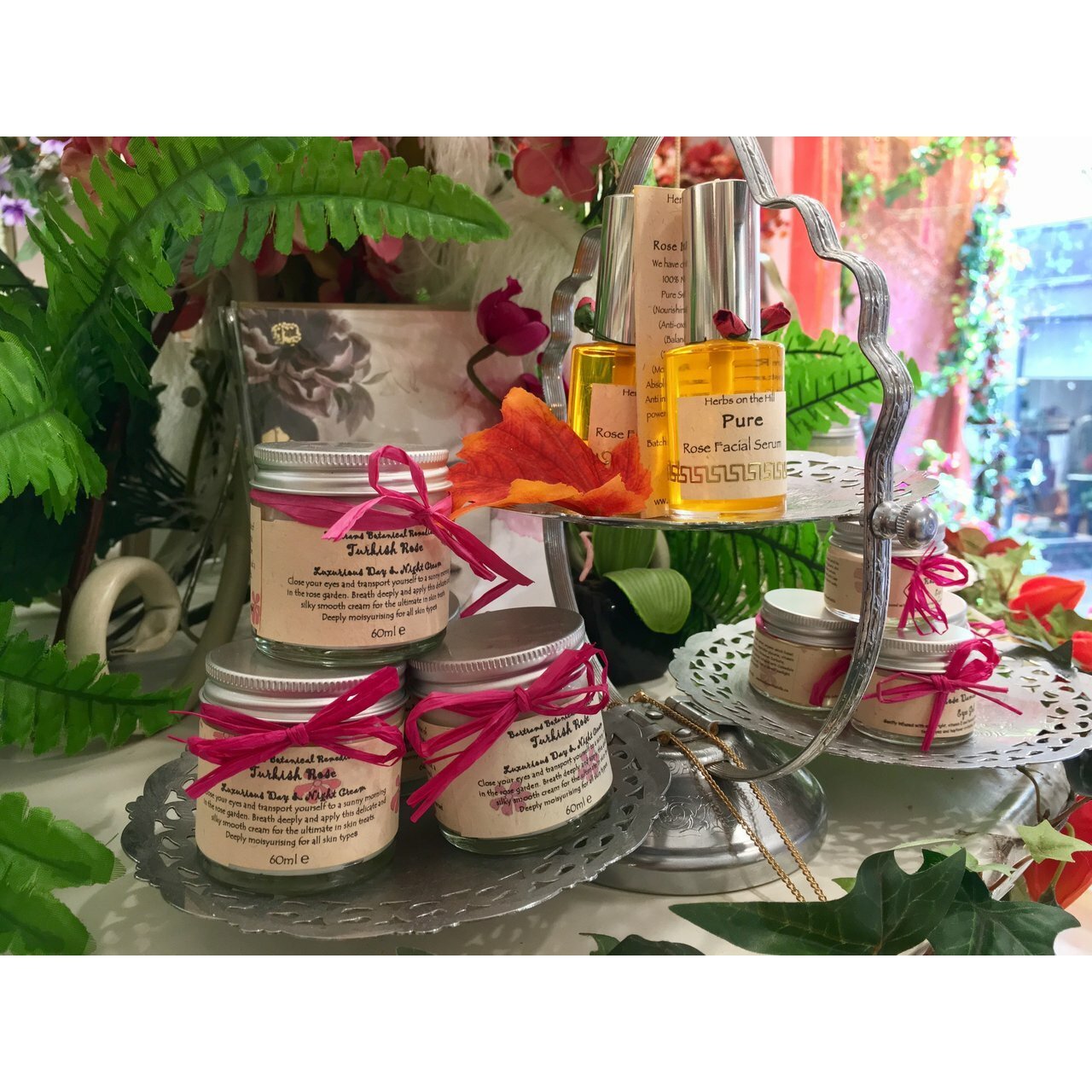 Turkish Rose Luxurious Day & Night Cream - Indulge Your Skin with Timeless Hydration: The Luxurious Turkish Rose Day & Night Cream