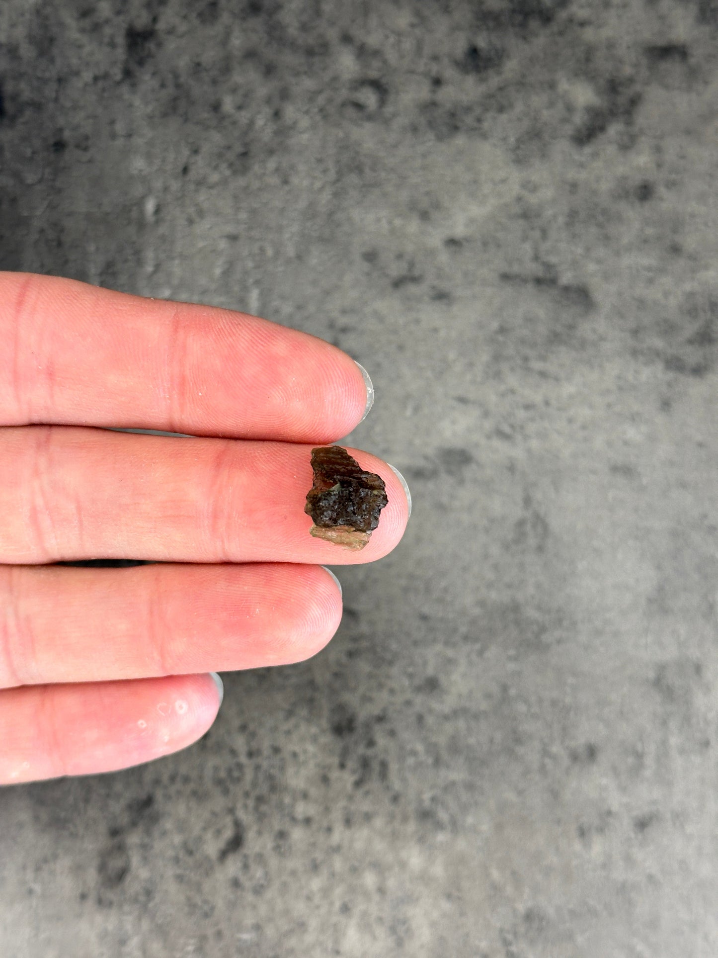 Moldavite - Rough/raw pieces