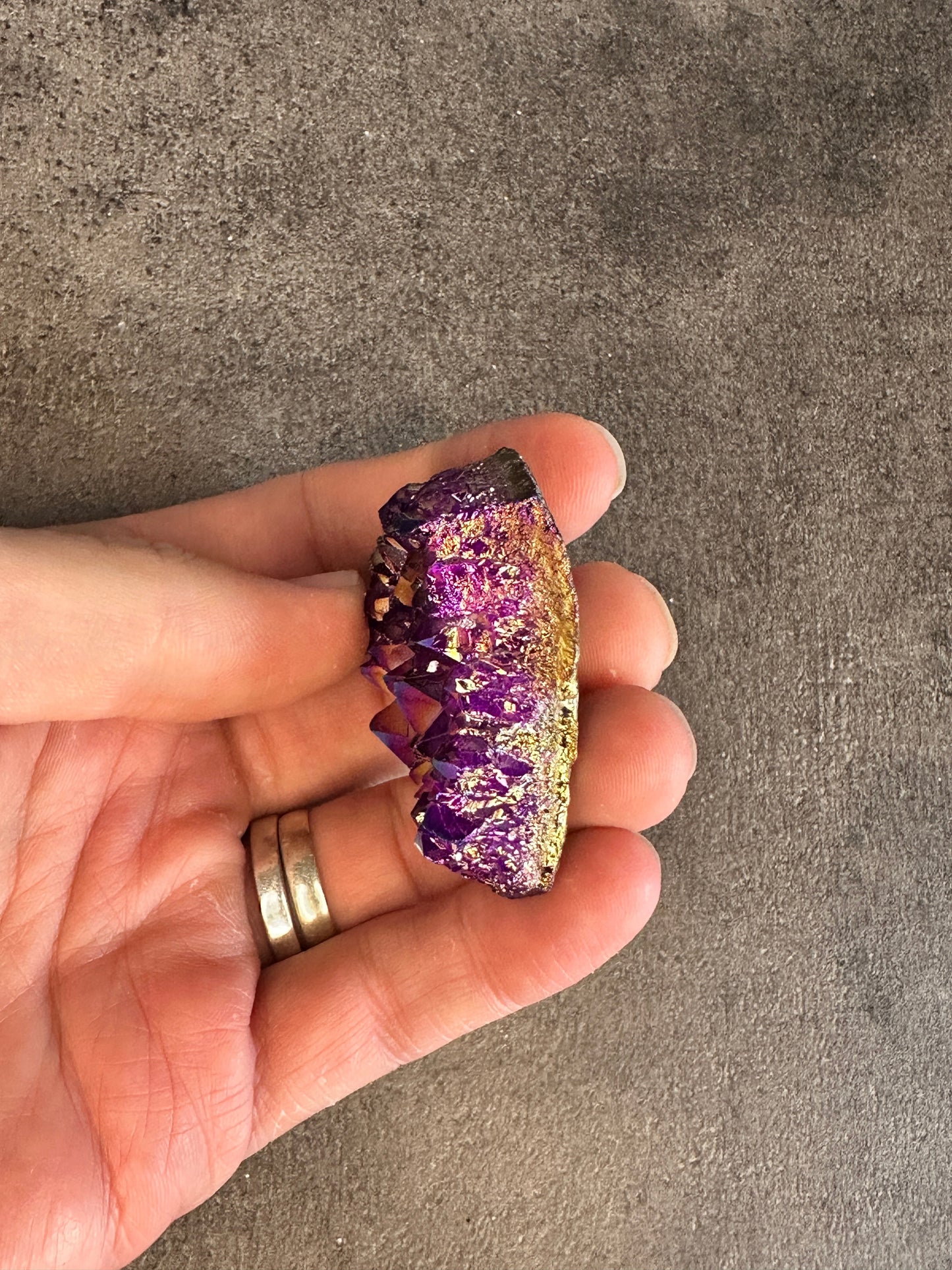 Aura amethyst - Cluster