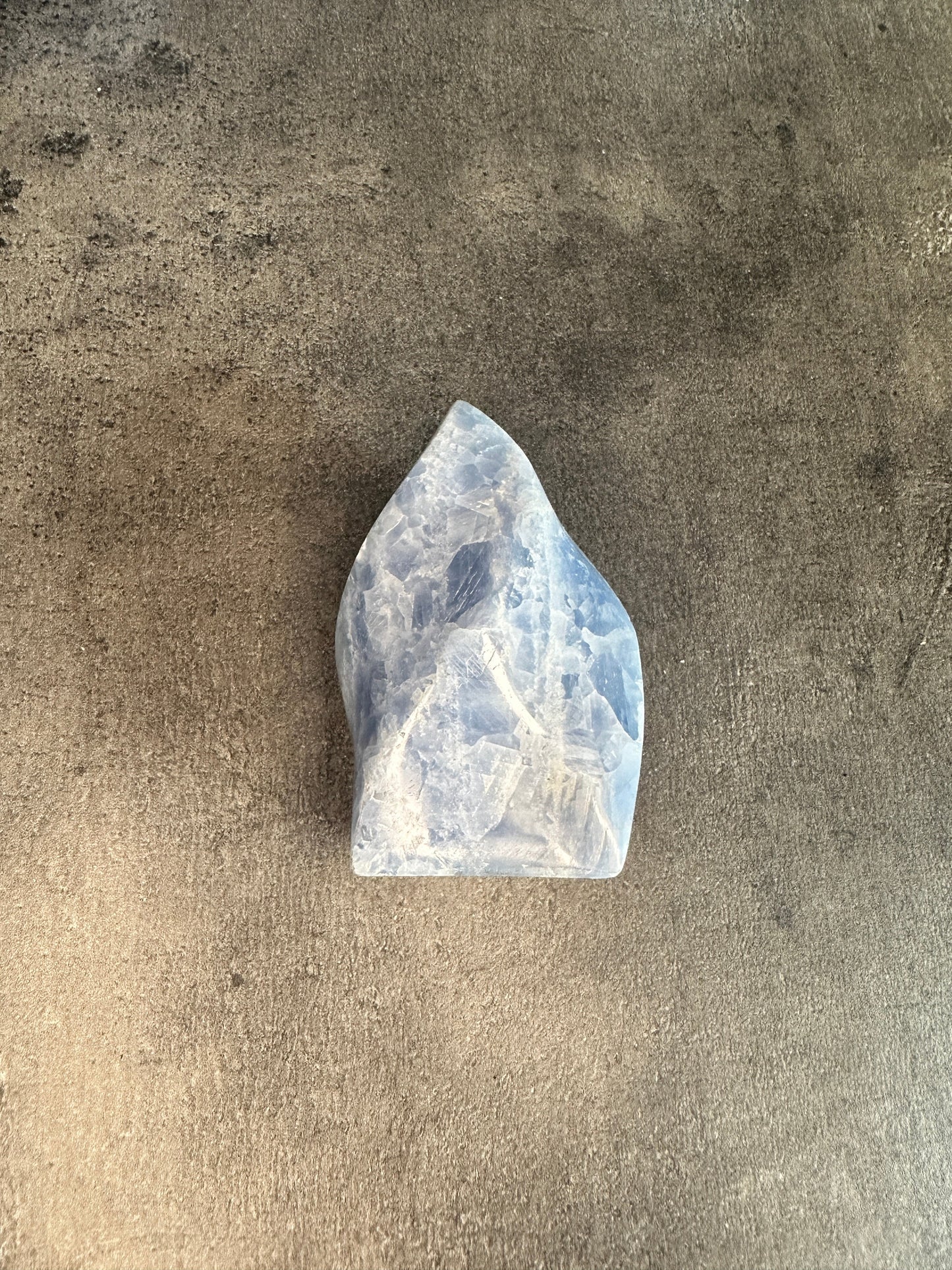 Blue calcite - Flame
