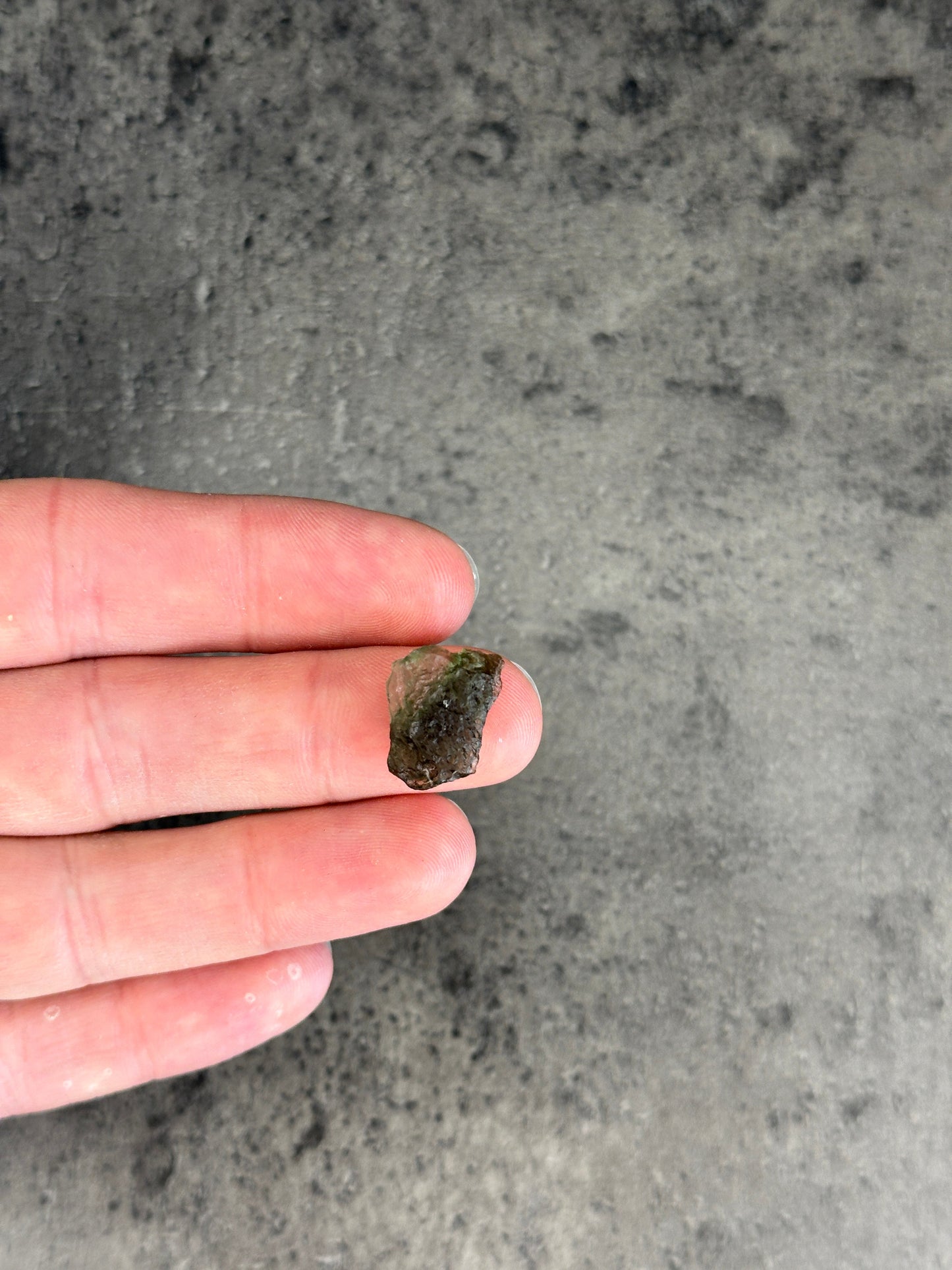 Moldavite - Rough/raw pieces