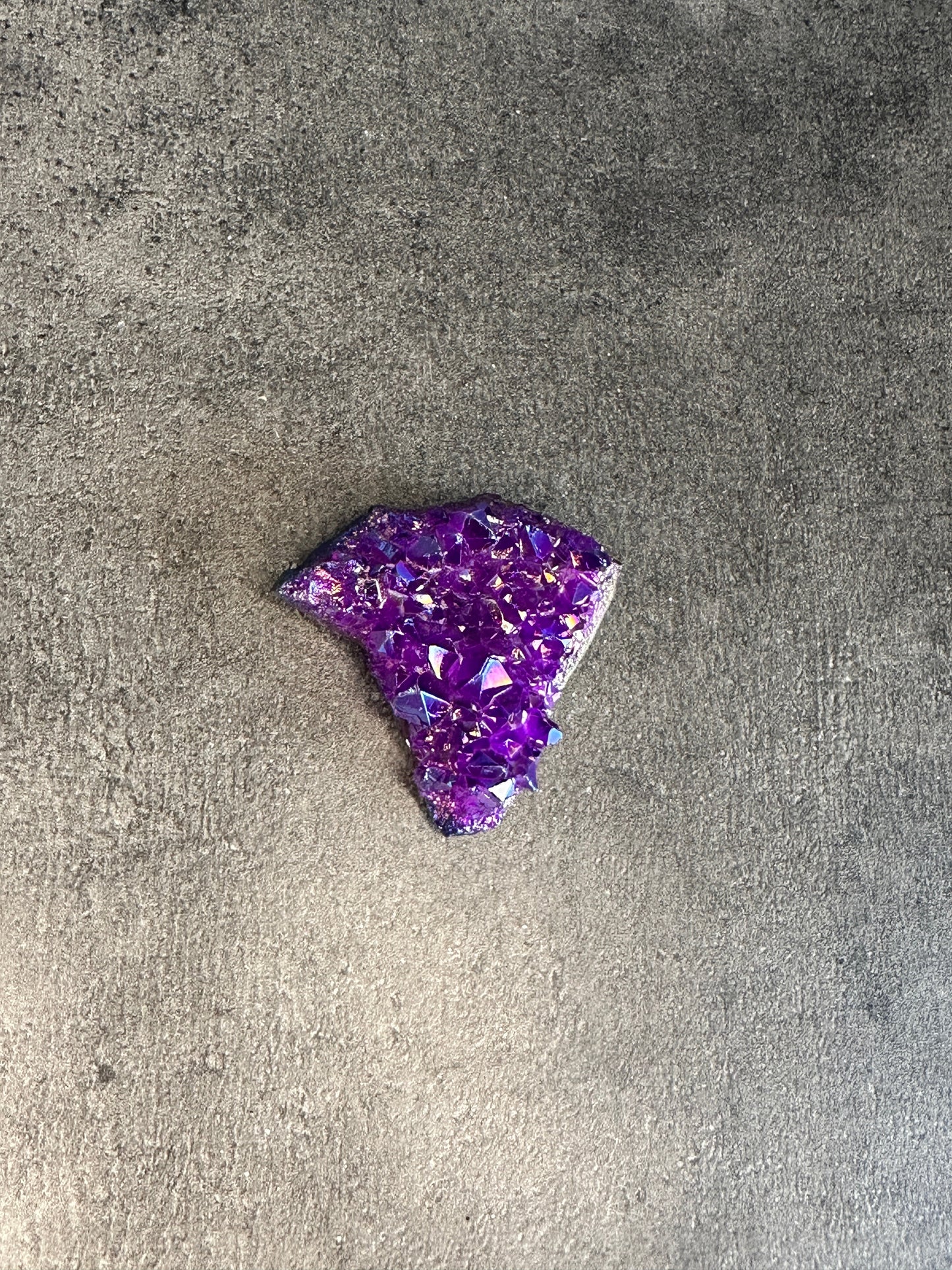 Aura amethyst - Cluster