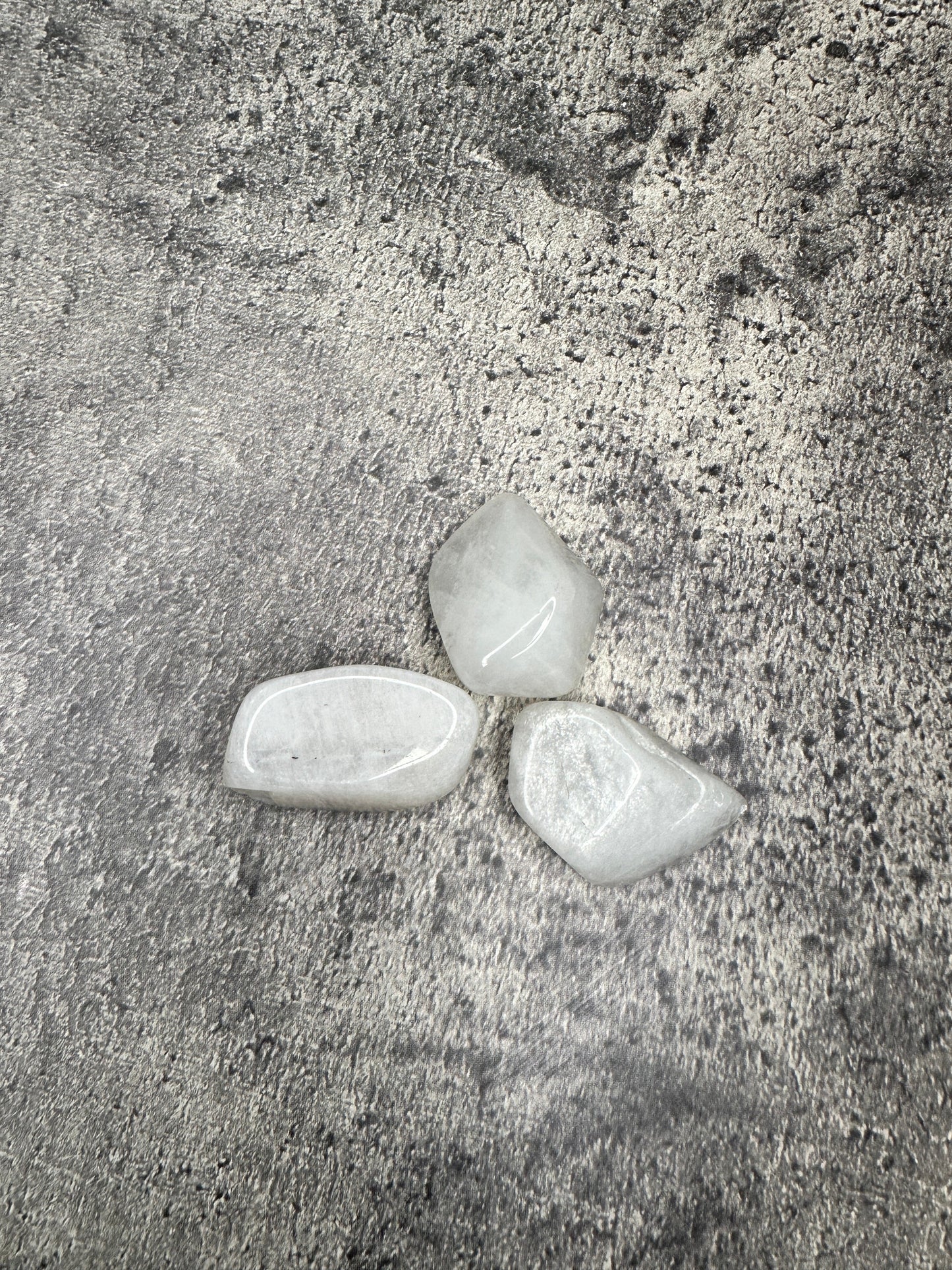 Rainbow moonstone - Tumblestone