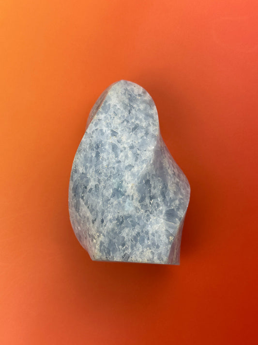 Blue calcite - Flame