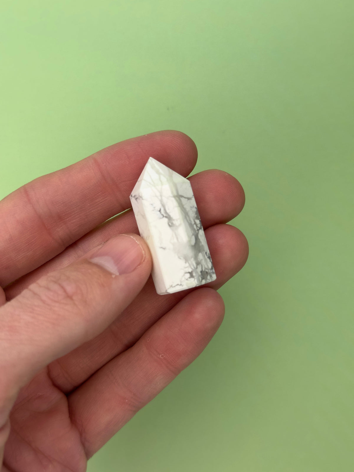 Howlite - Mini tower