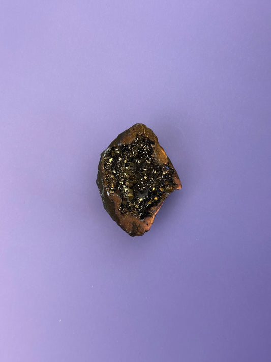 Gold aura quartz - Half geode