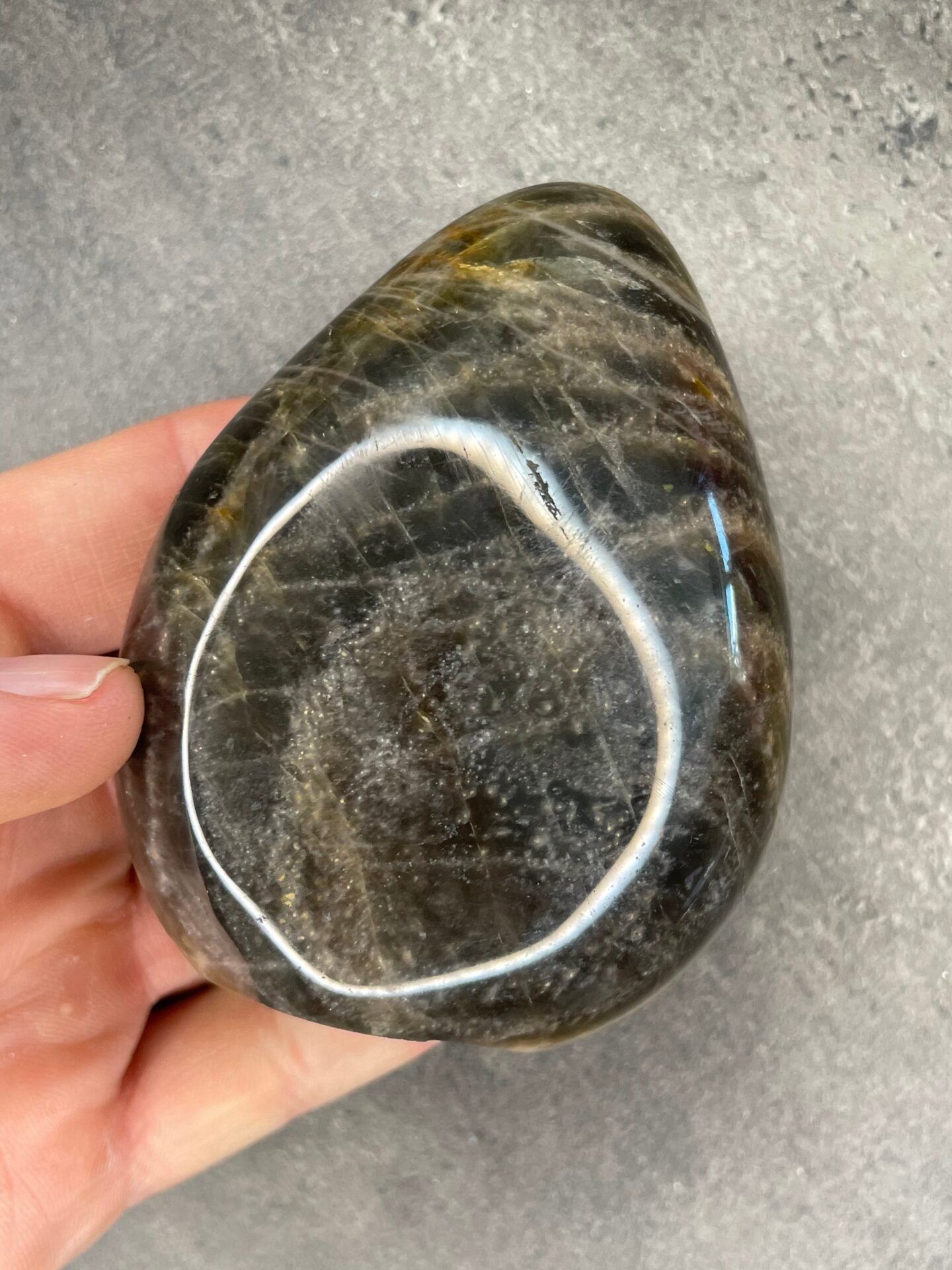 Black moonstone - Free form