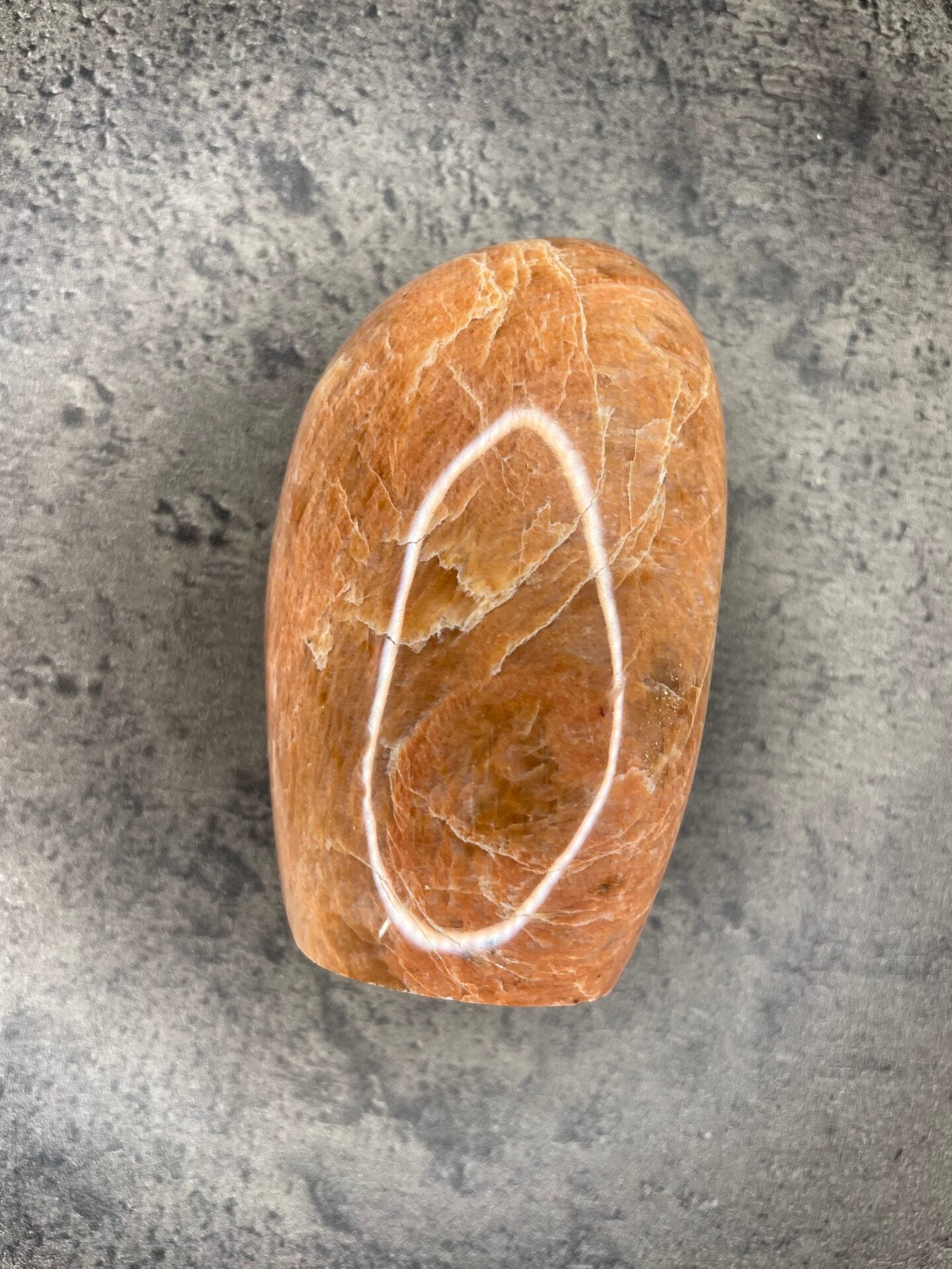 Peach moonstone - Free form