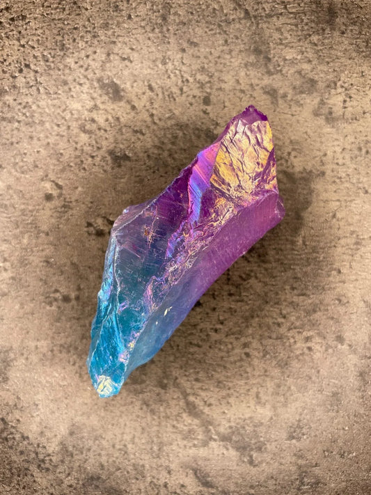 Blue-pink aura quartz - Rough chunk