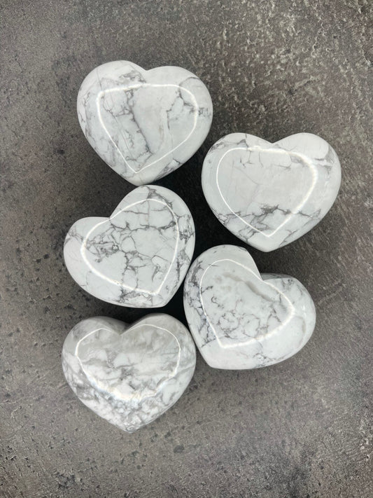 Howlite - Medium heart