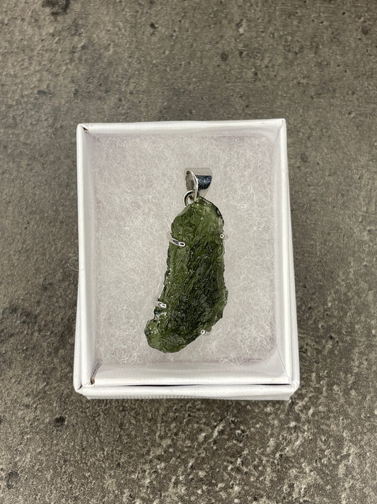 Moldavite - Necklace pendant - Rough