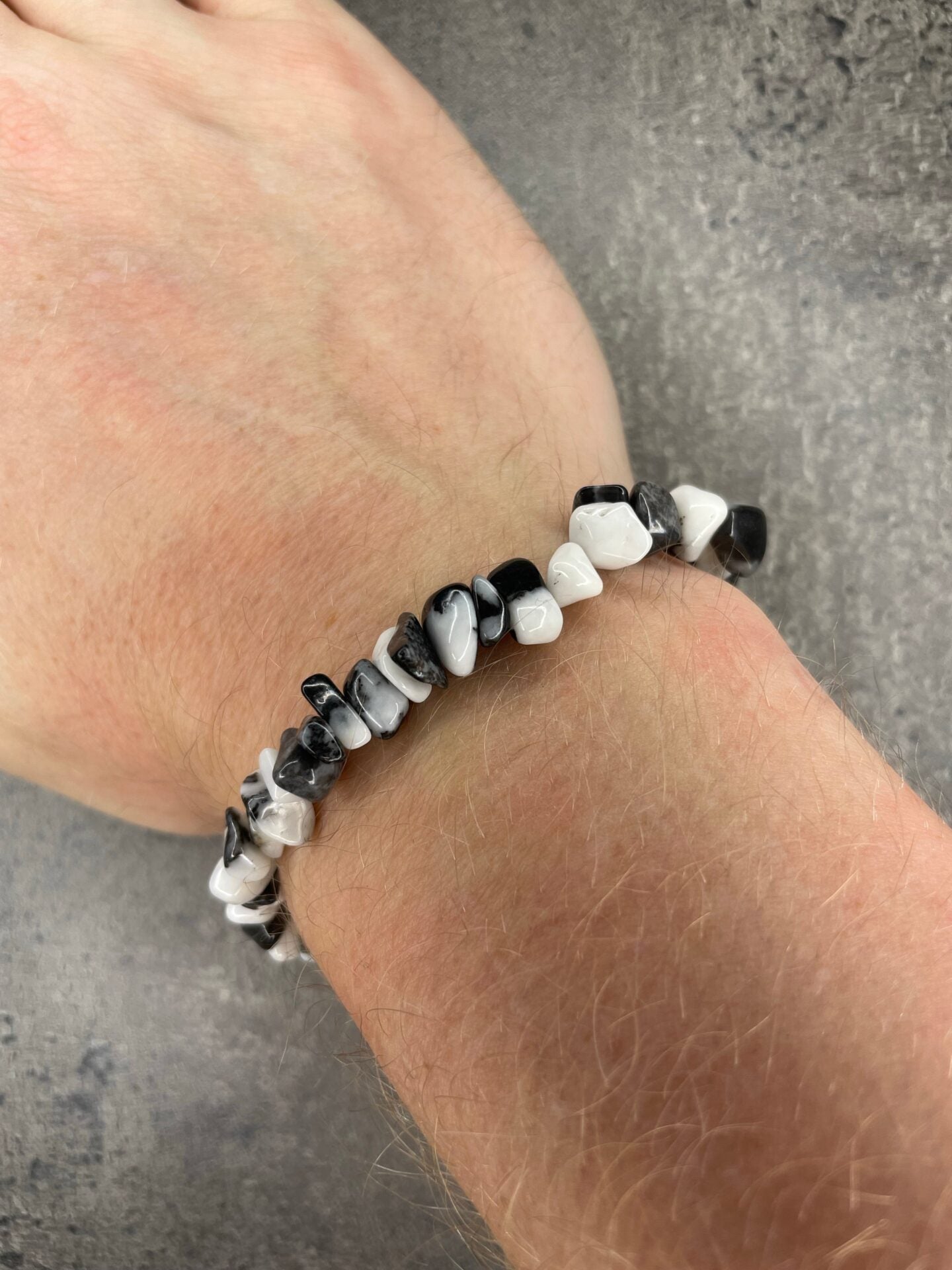 Black zebra agate - Crystal chip bracelet