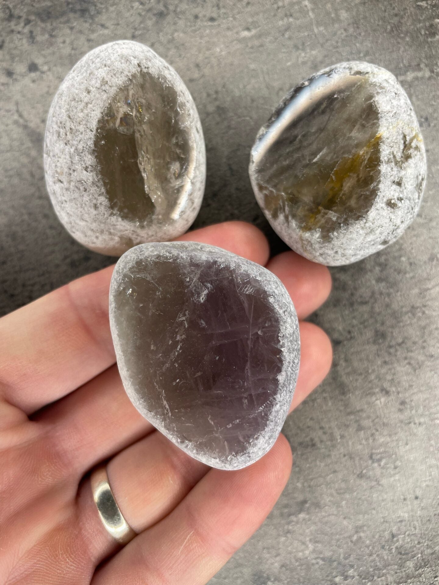 Smoky quartz - Rough dragon egg