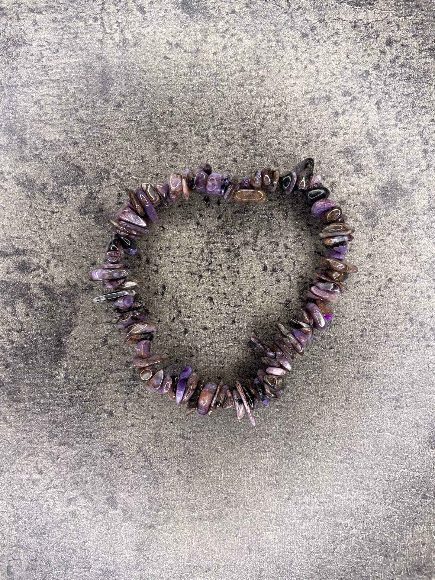 Charoite - Crystal chip bracelet