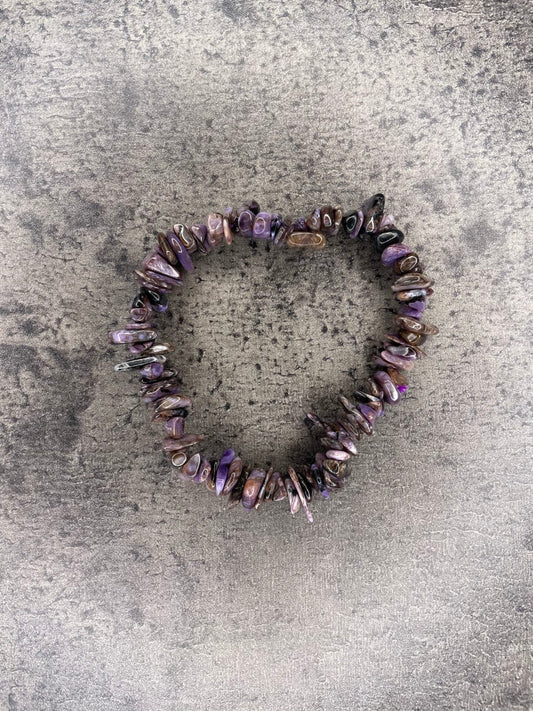 Charoite - Crystal chip bracelet