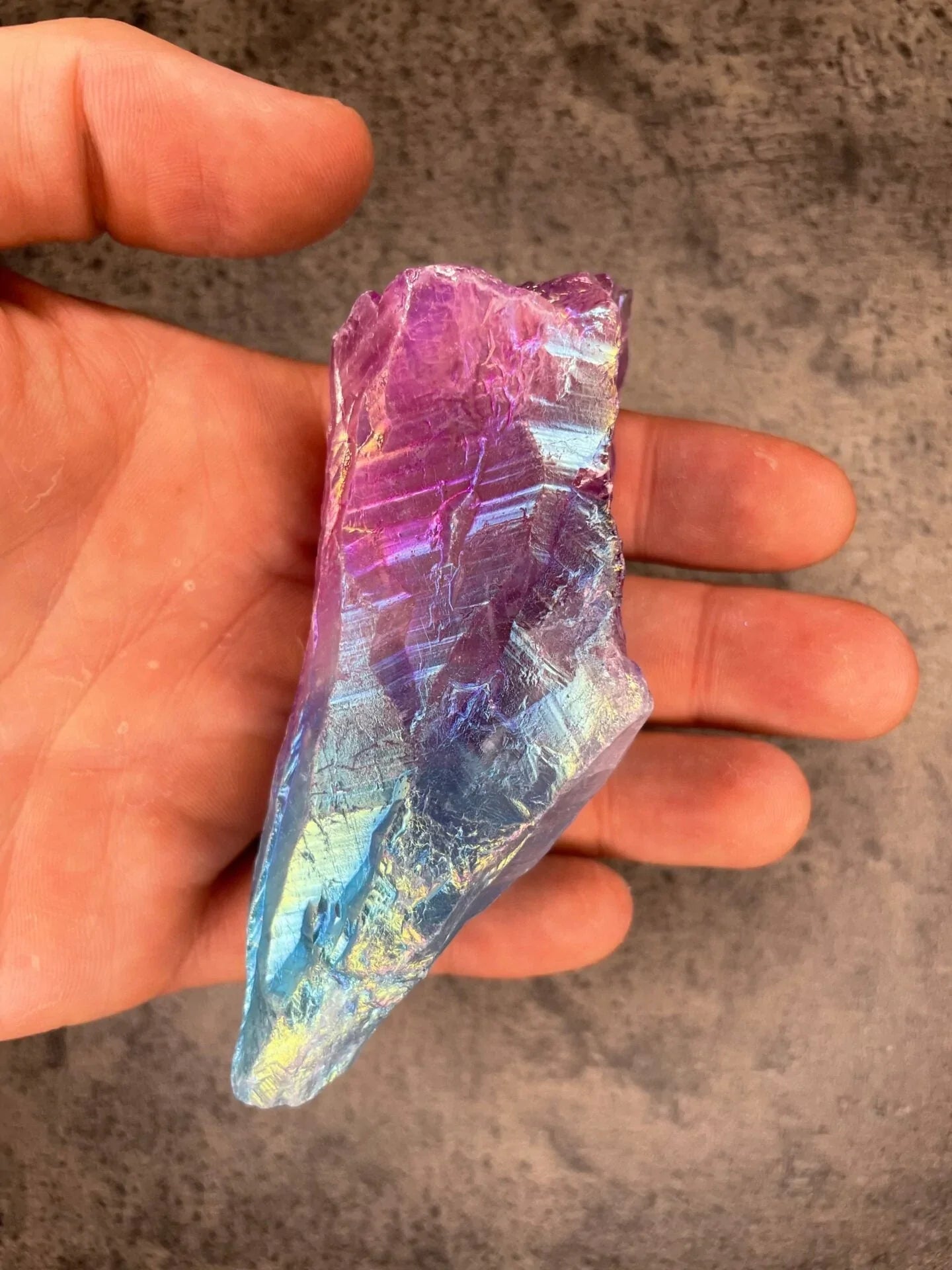Blue-pink aura quartz - Rough chunk