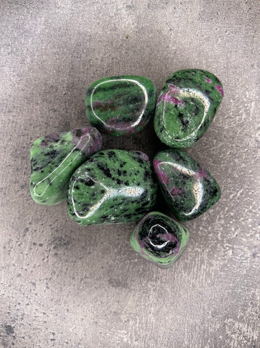 Ruby zoisite - Tumblestone