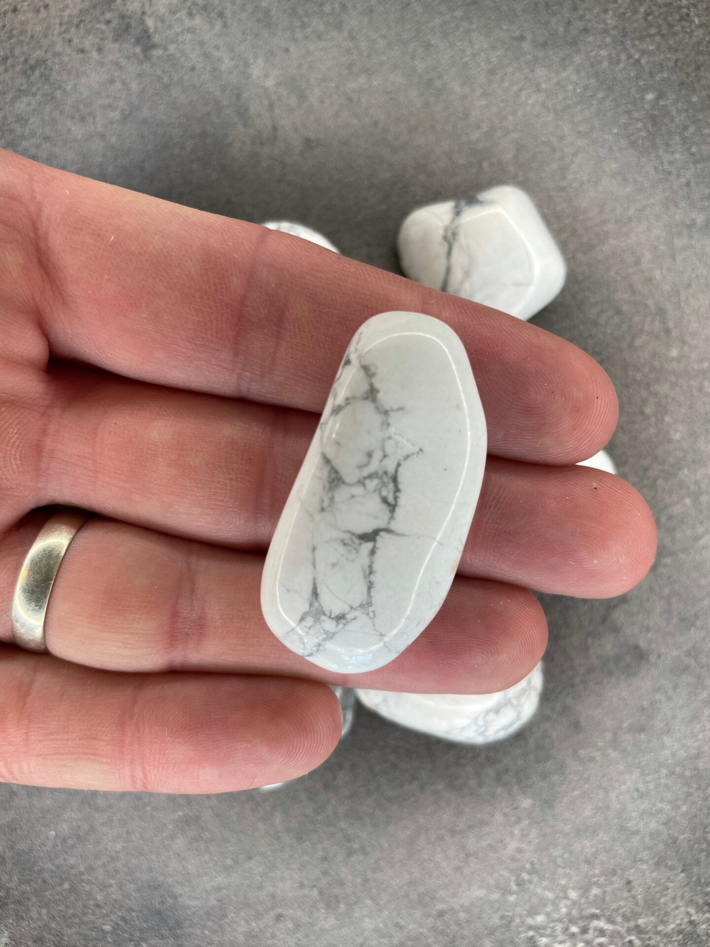 Howlite - Tumblestone